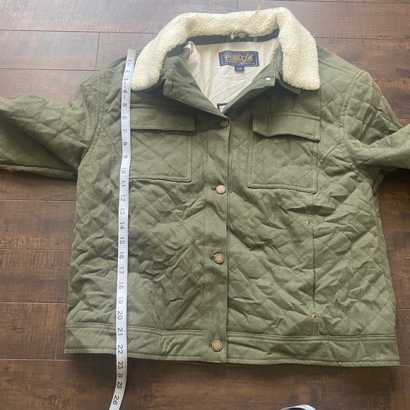 Pendleton Faux Shearling Trim Sidney Barn Coat in fatigue green - Picture 8 of 16